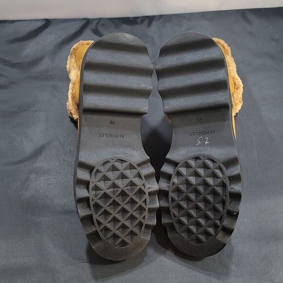 BRAND NEW AEROSOLES WOMEN'S SWALLOW CHELSEA FAUX SUEDE BOOT - Picture 12 of 16